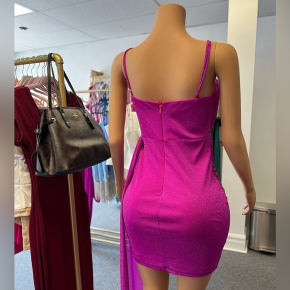 New Dress - Picture 3 of 6